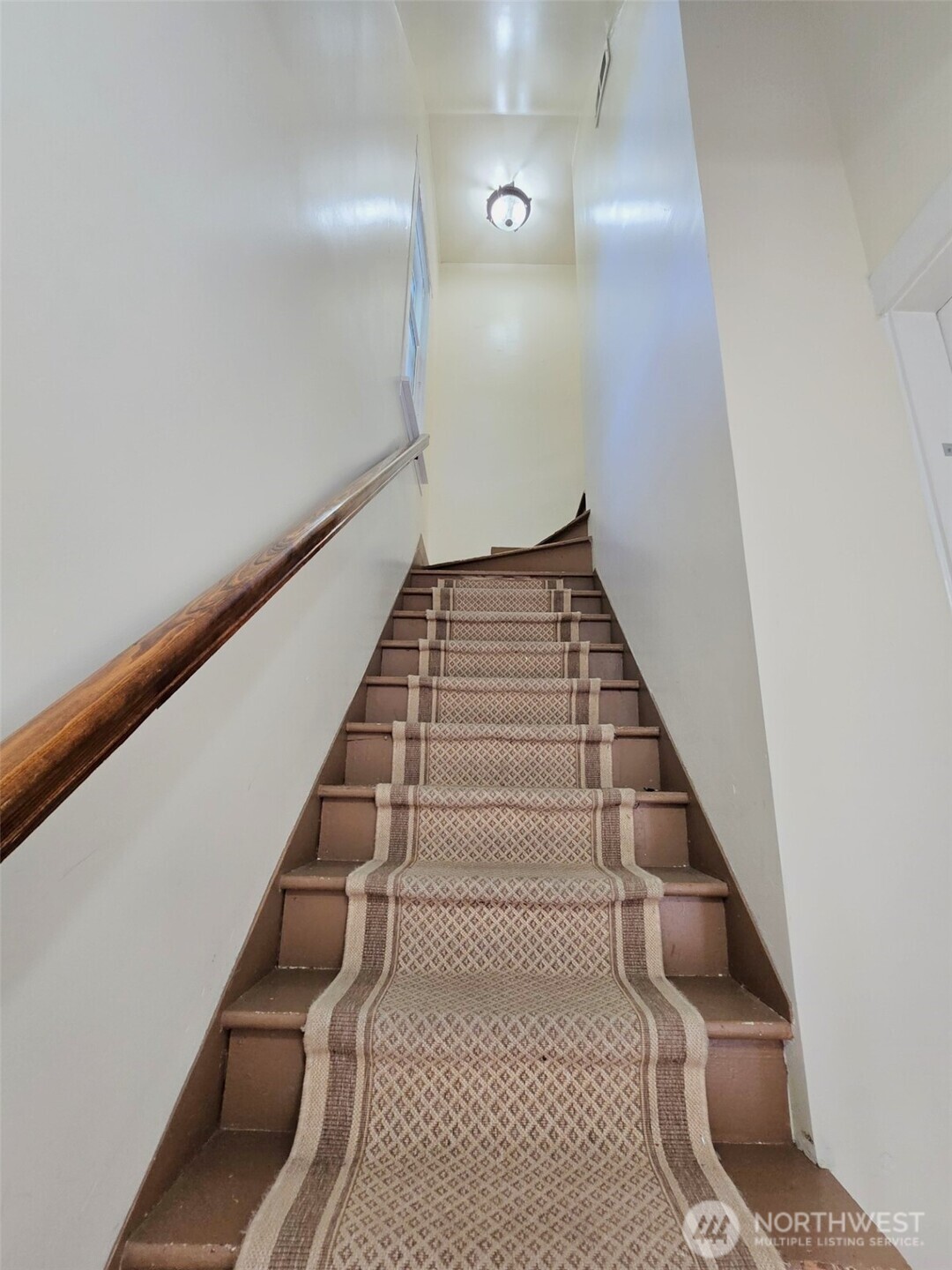 5619 16th Avenue NE, Seattle, WA 98105