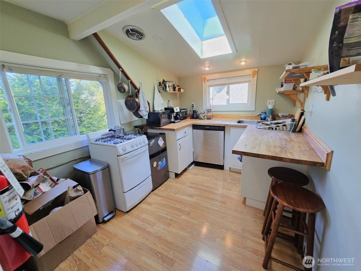 5619 16th Avenue NE, Seattle, WA 98105