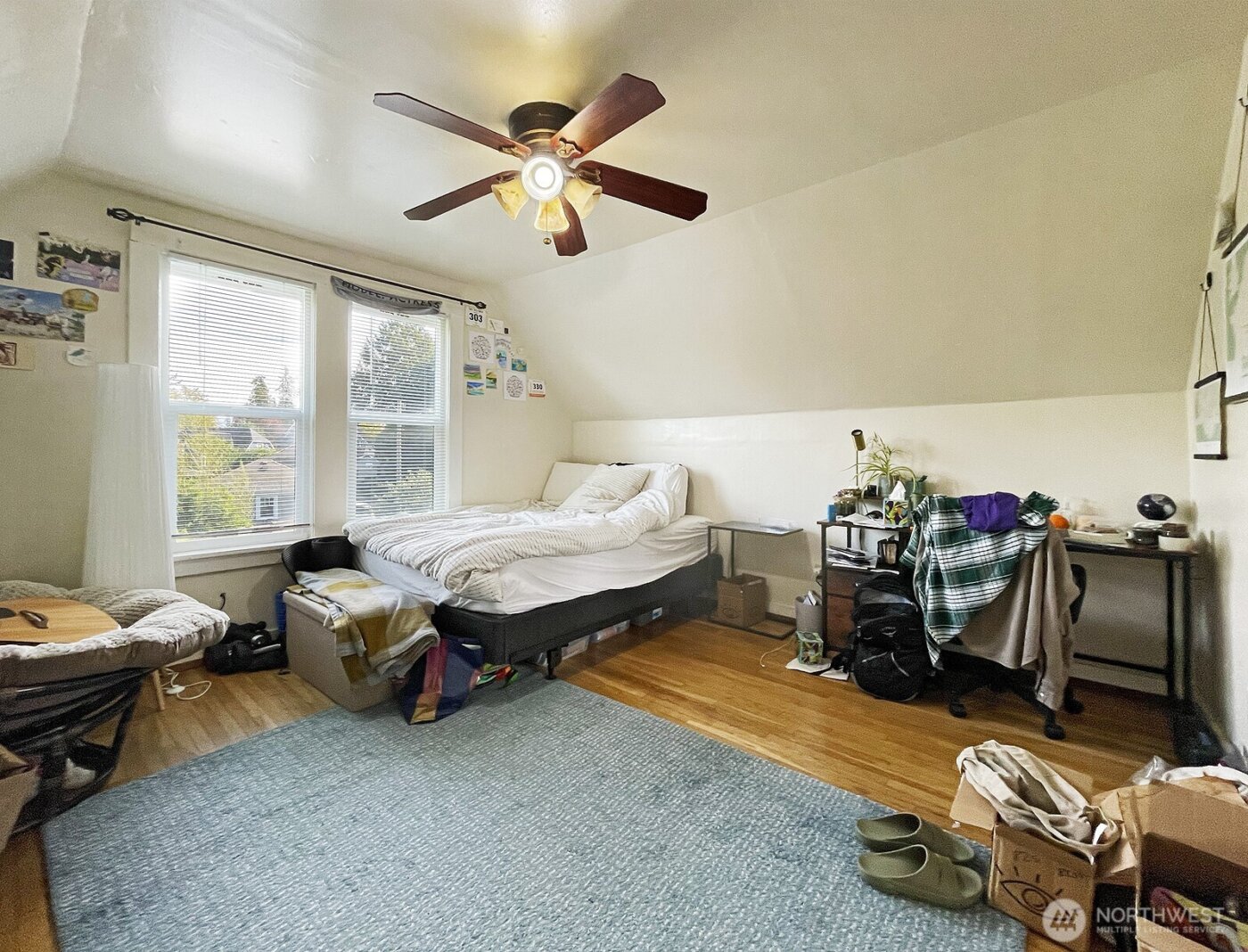 5619 16th Avenue NE, Seattle, WA 98105