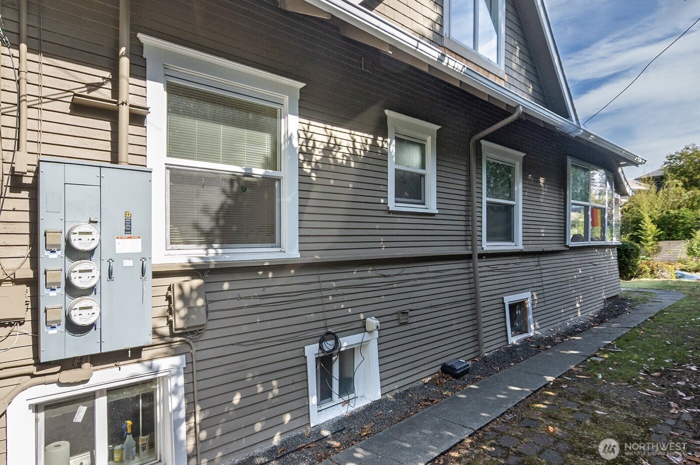 5619 16th Avenue NE, Seattle, WA 98105