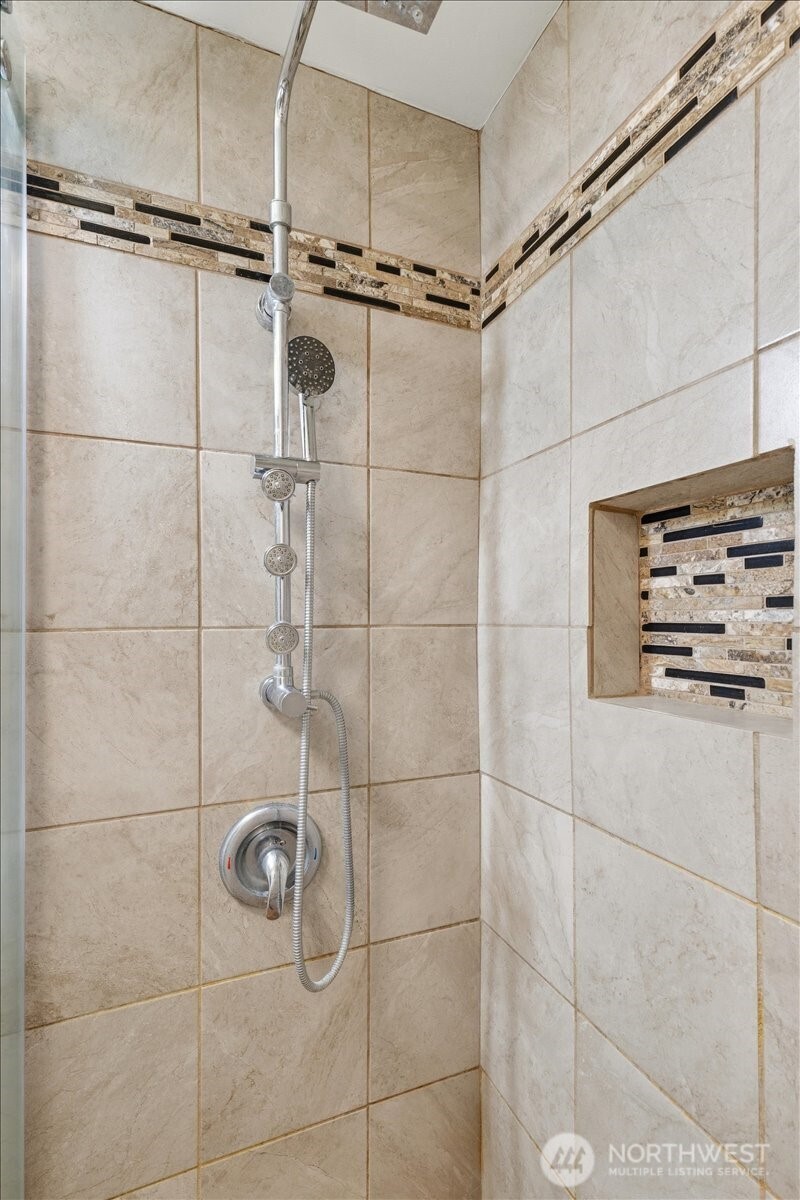 614 W Loop Drive , Moses Lake, WA 98837