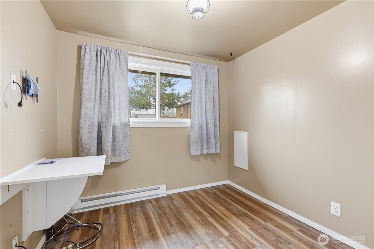 614 W Loop Drive , Moses Lake, WA 98837