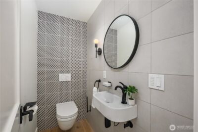 1633 E Calhoun Street , Seattle, WA 98112 - Photo 18