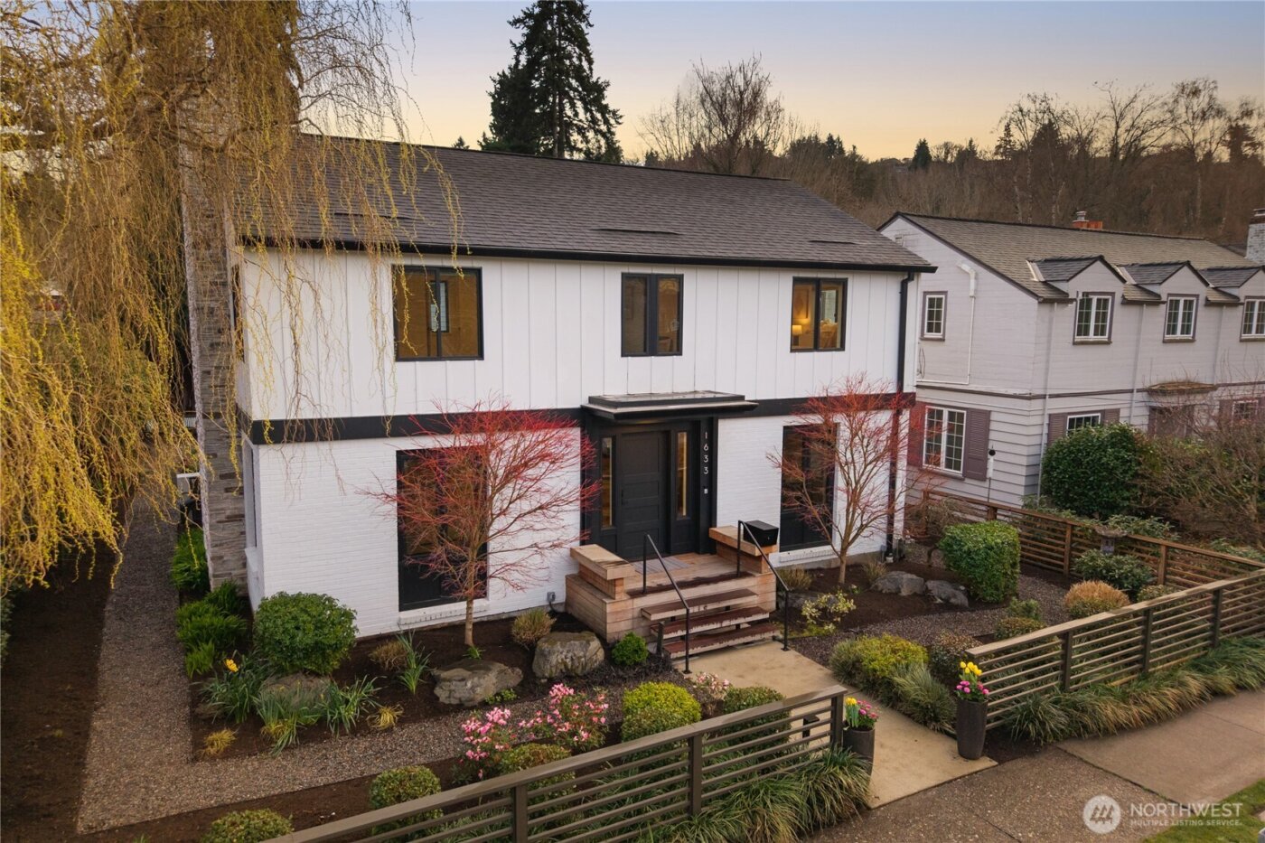1633 E Calhoun Street , Seattle, WA 98112