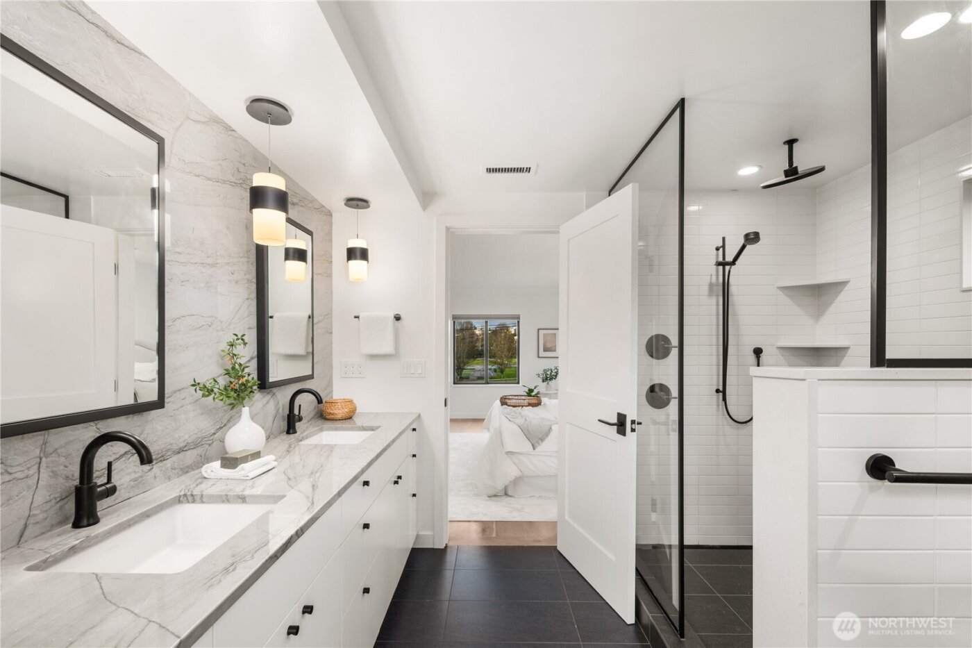 1633 E Calhoun Street , Seattle, WA 98112