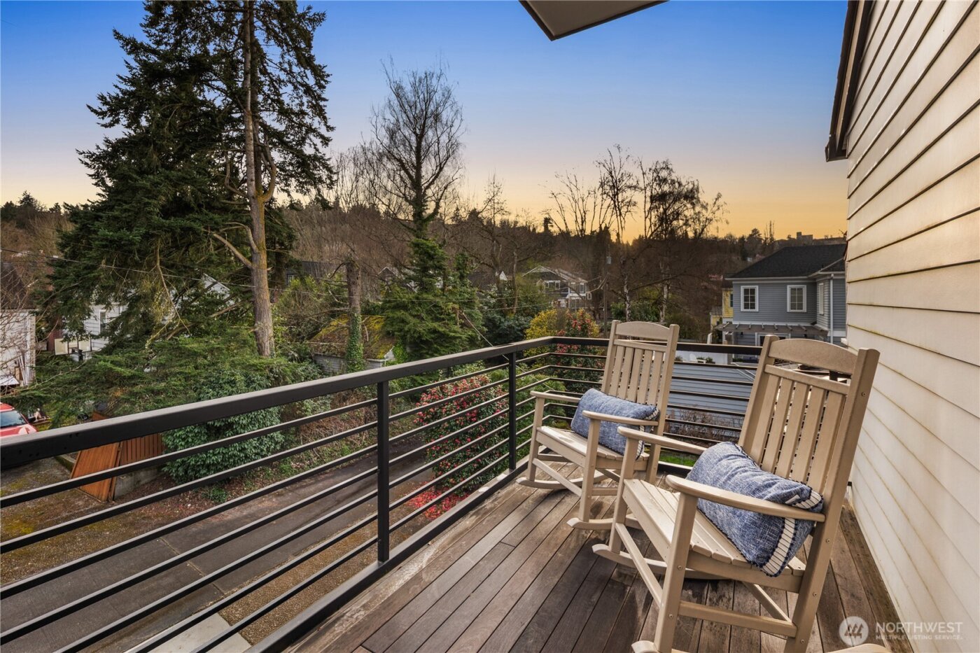 1633 E Calhoun Street , Seattle, WA 98112