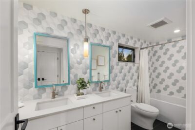 1633 E Calhoun Street , Seattle, WA 98112 - Photo 27