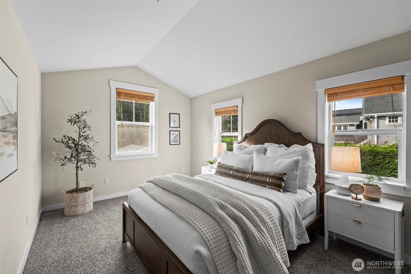 839 Fox Drive , Fox Island, WA 98333