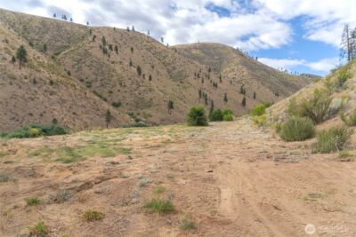 5058 Mills Canyon Road , Entiat, WA 98822 - Photo 2