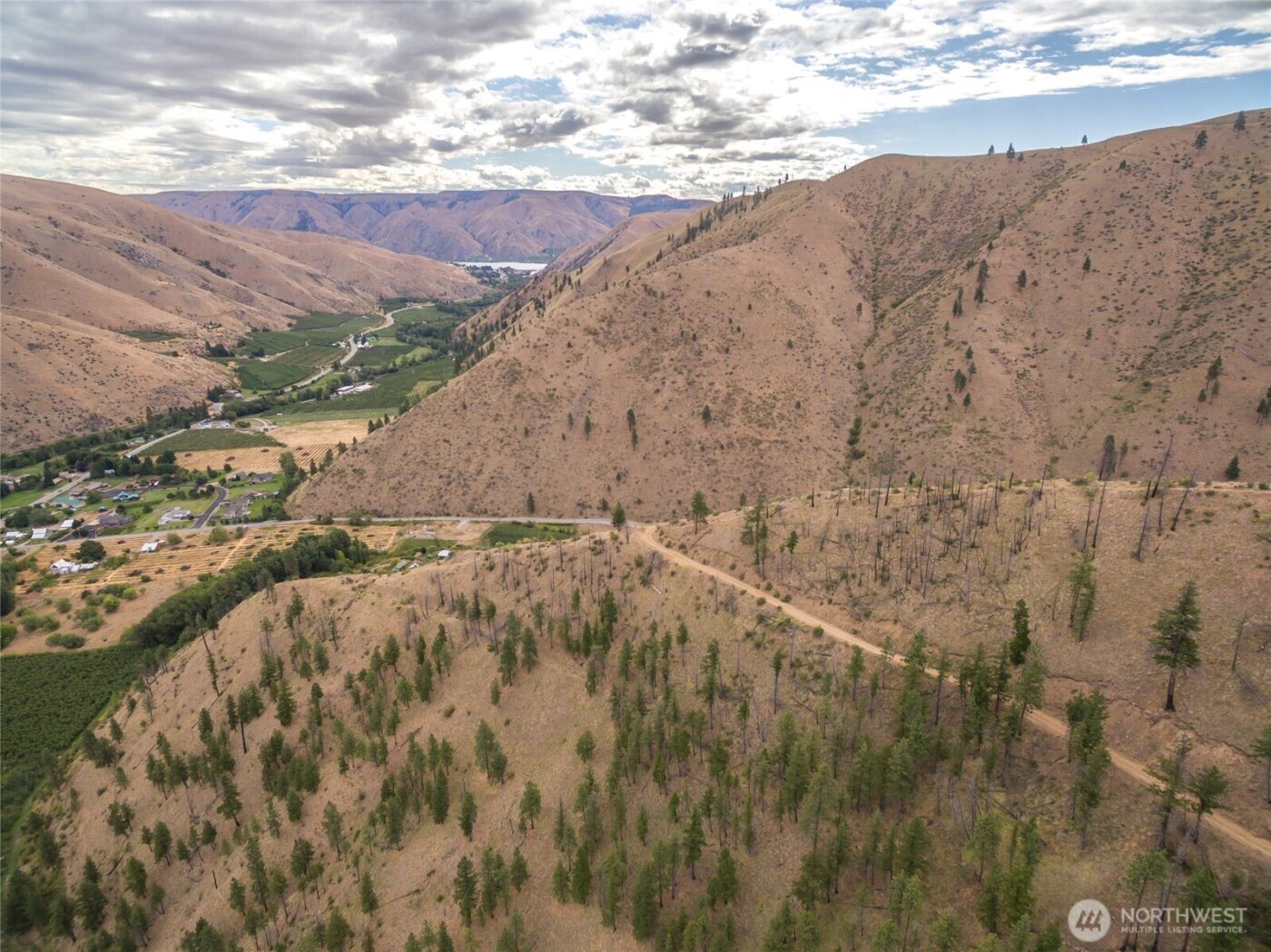 5058 Mills Canyon Road , Entiat, WA 98822