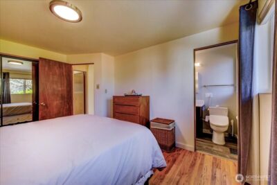 11242 A Fremont Avenue N, Seattle, WA 98133 - Photo 14