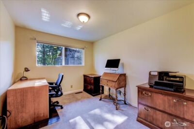 11242 A Fremont Avenue N, Seattle, WA 98133 - Photo 9