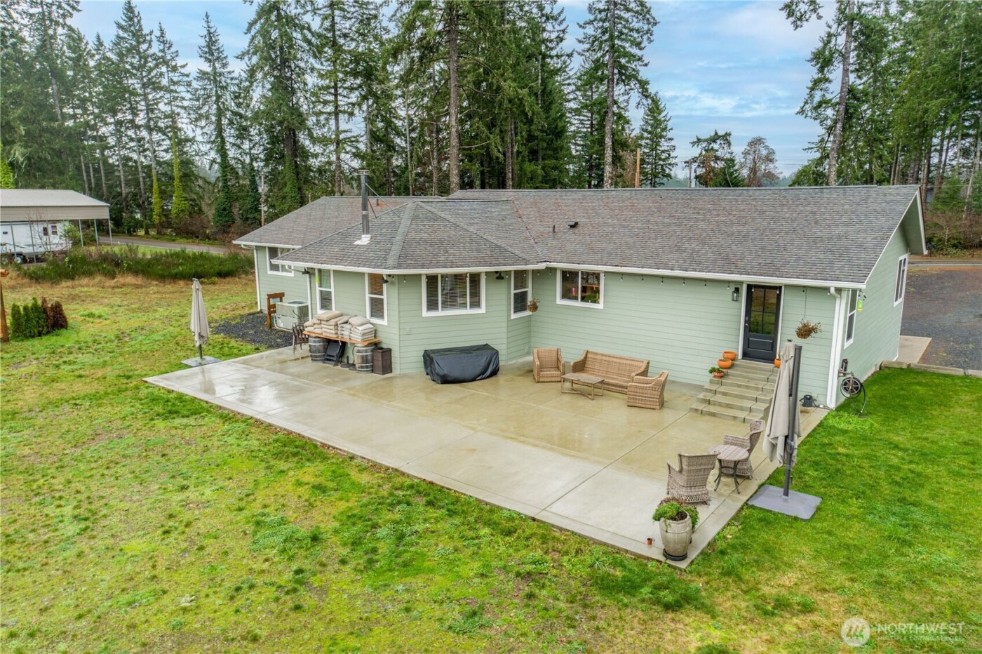 1591 E Island Lake Drive , Shelton, WA 98584