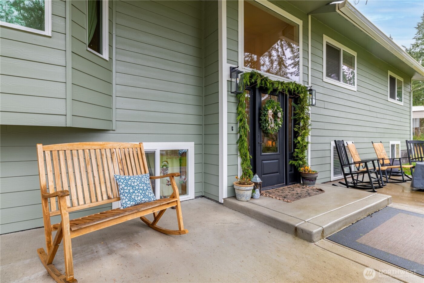 1591 E Island Lake Drive , Shelton, WA 98584