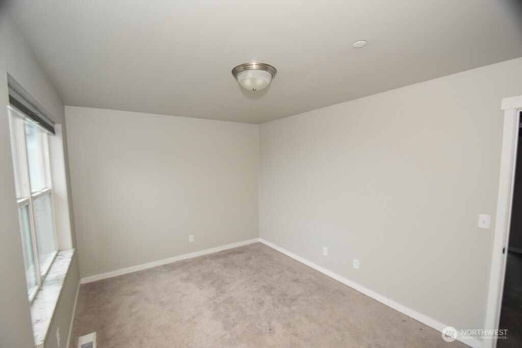 4015 60th Avenue NE, Marysville, WA 98270