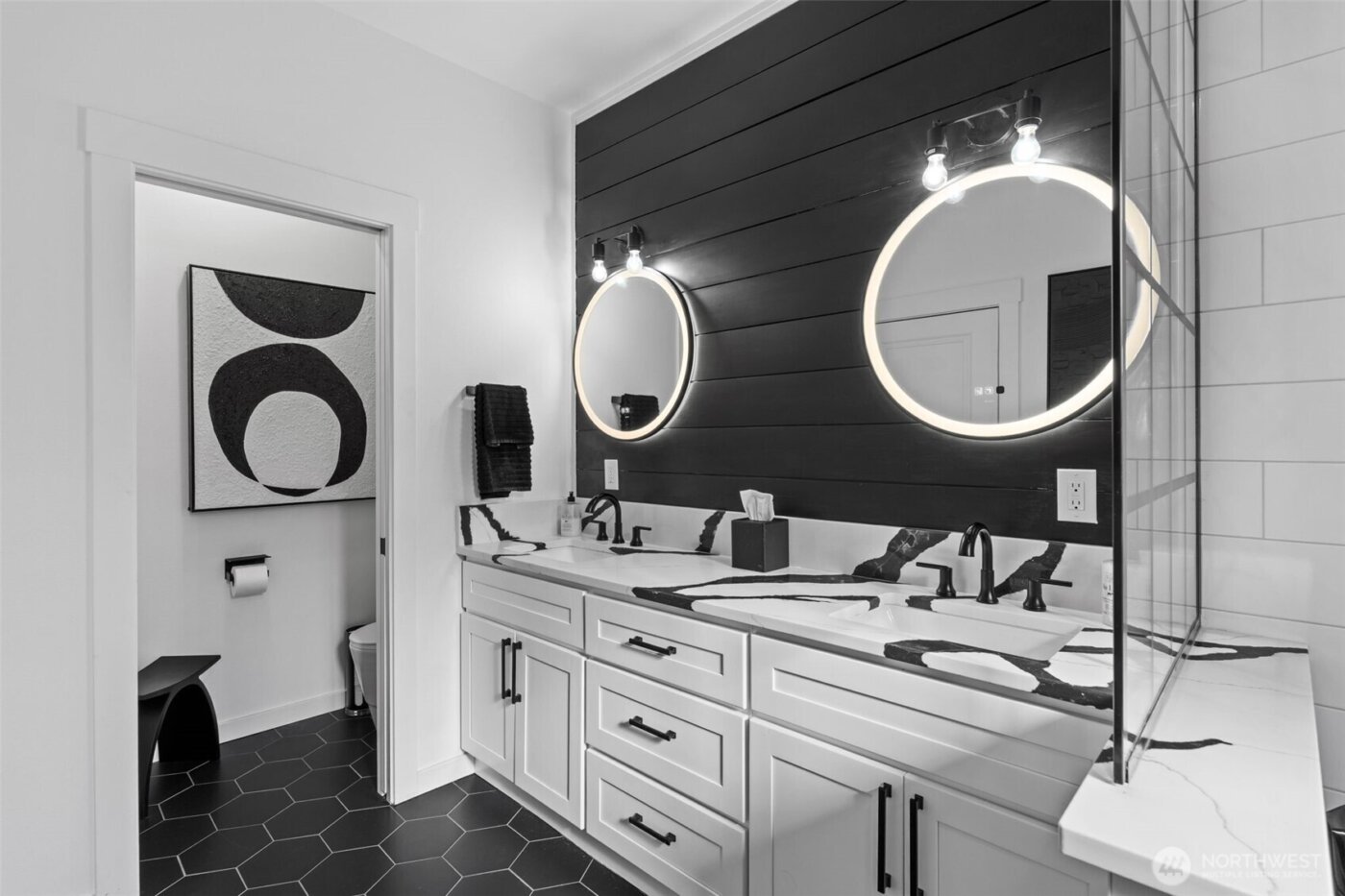 910 11th Avenue , Fox Island, WA 98333