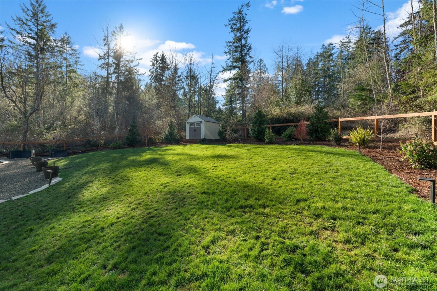 910 11th Avenue , Fox Island, WA 98333