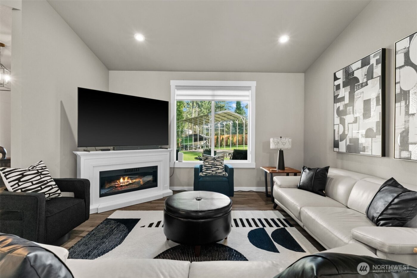 910 11th Avenue , Fox Island, WA 98333