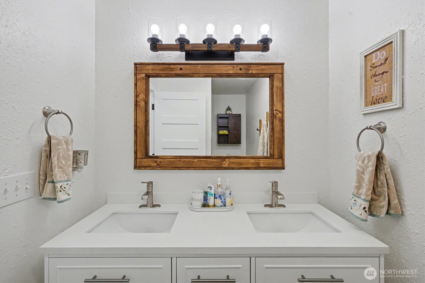 1414 19th Avenue , Longview, WA 98632