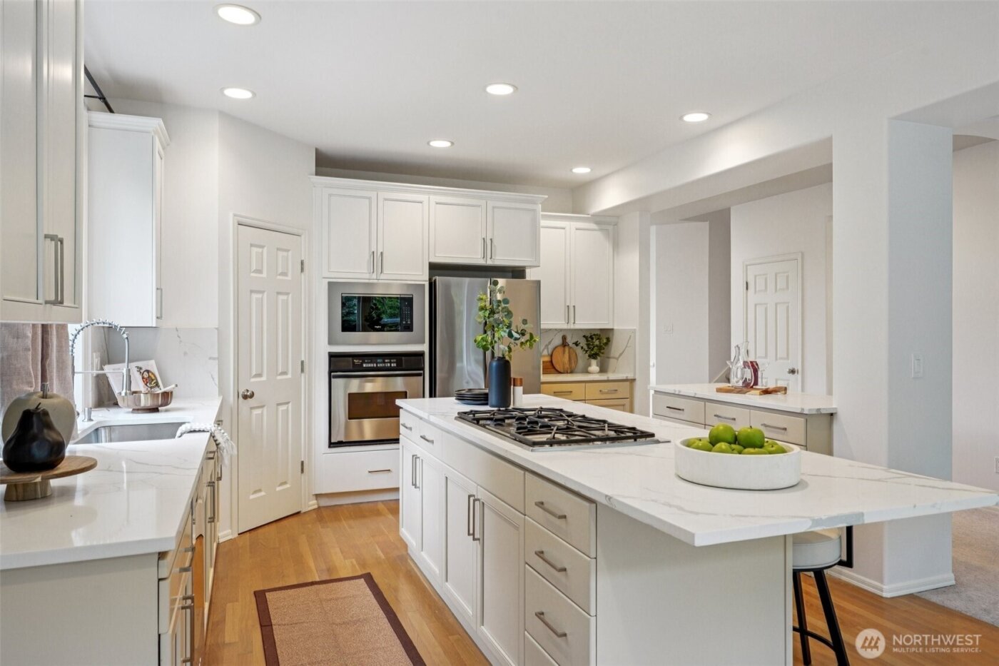 12066 167th Place NE, Redmond, WA 98052