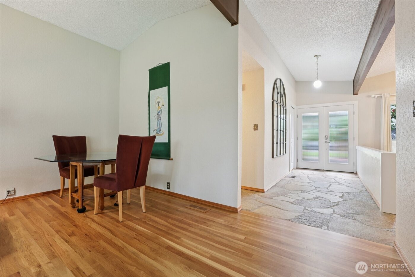 616 109th Avenue SE, Bellevue, WA 98004-6338