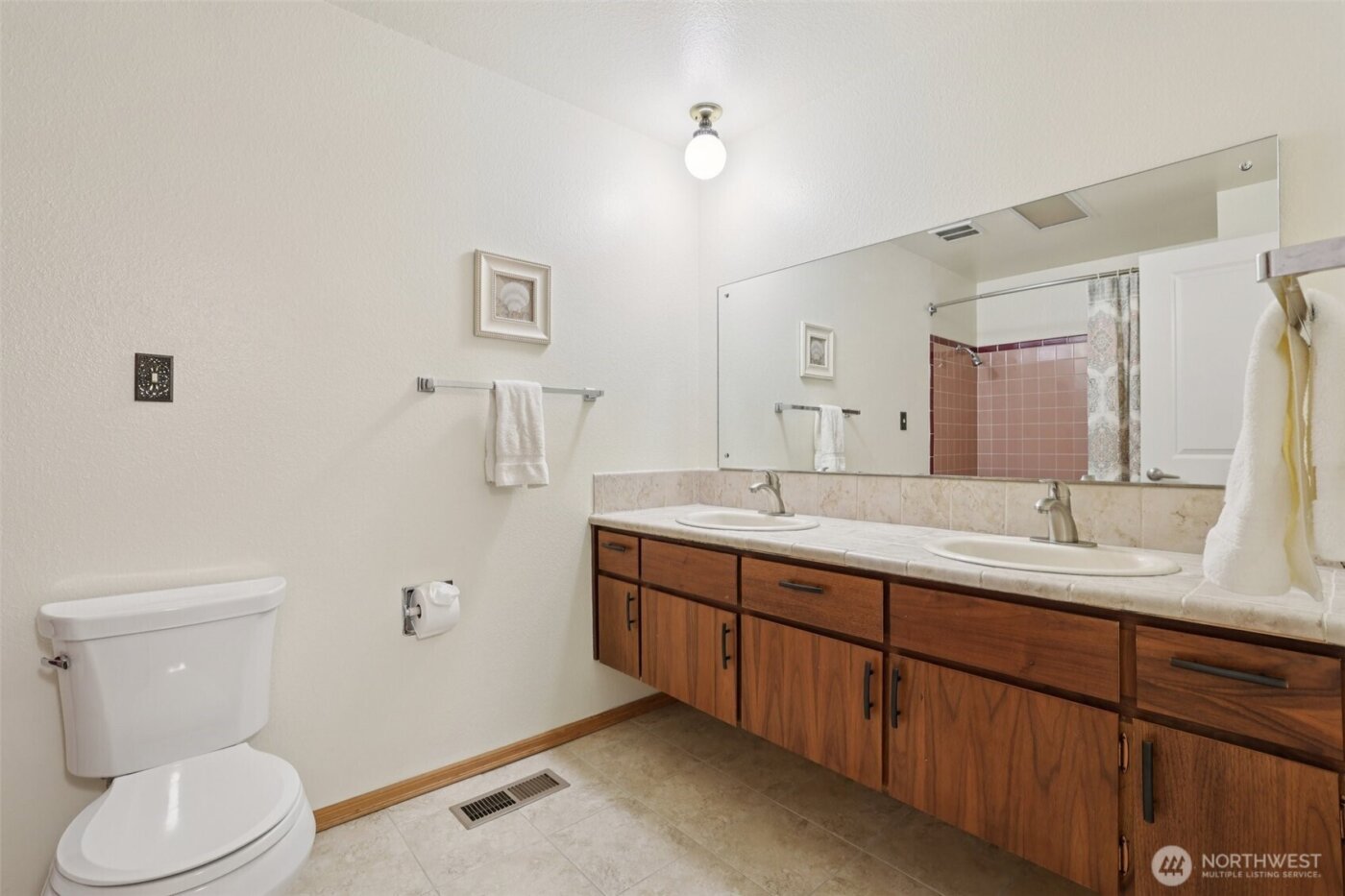 616 109th Avenue SE, Bellevue, WA 98004-6338