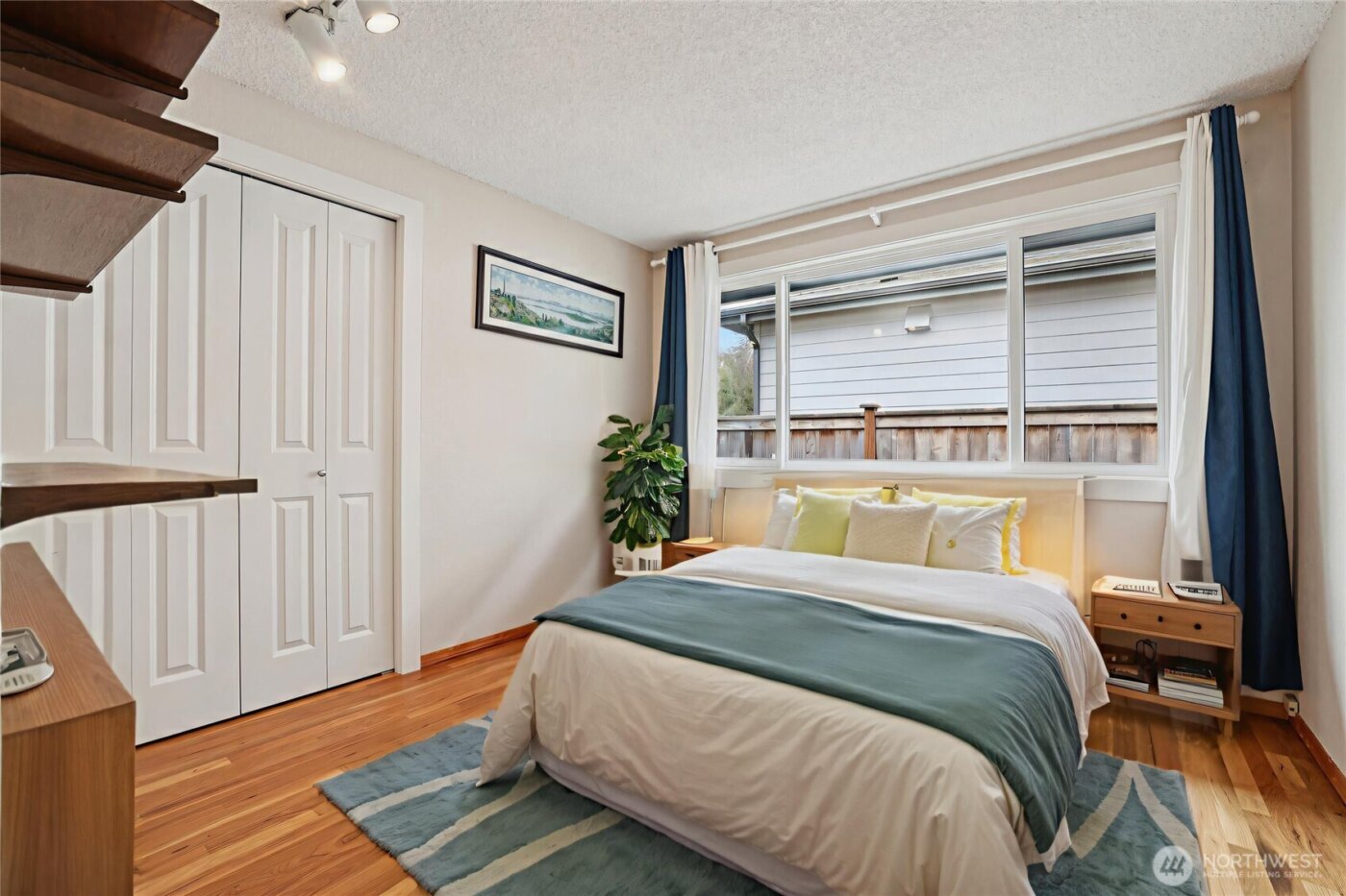 616 109th Avenue SE, Bellevue, WA 98004-6338