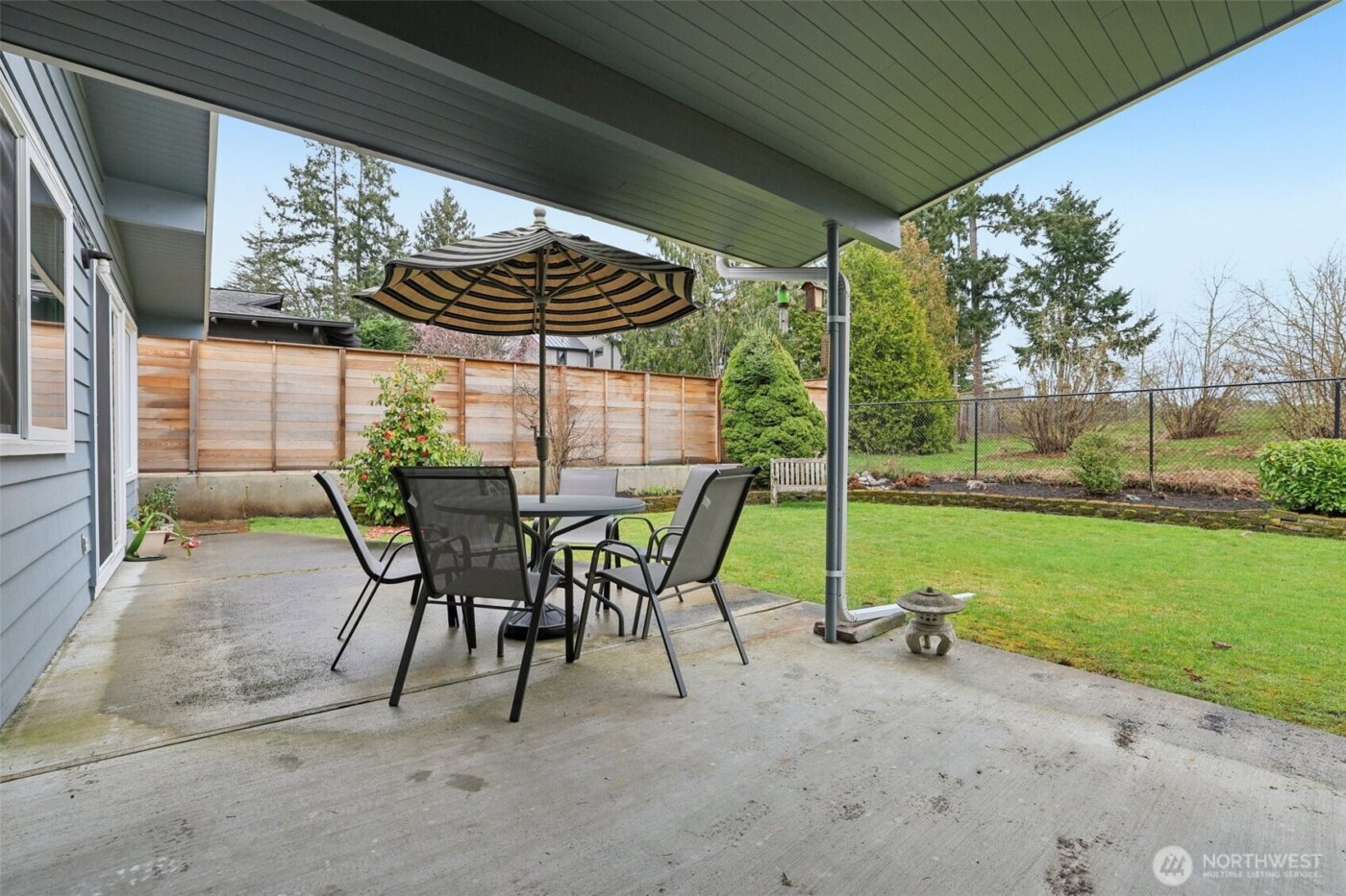 616 109th Avenue SE, Bellevue, WA 98004-6338