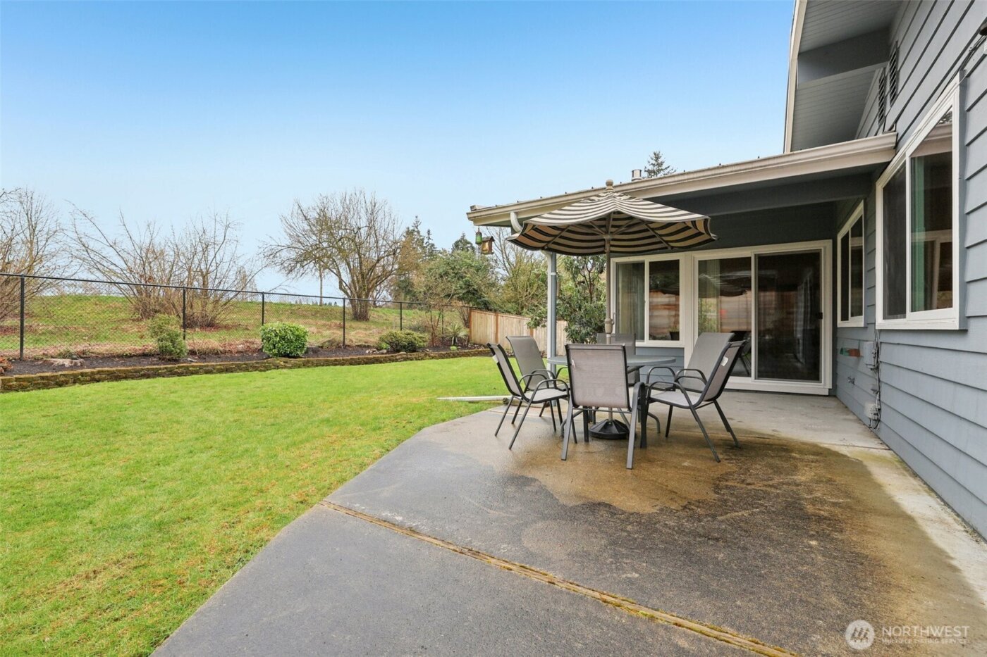 616 109th Avenue SE, Bellevue, WA 98004-6338