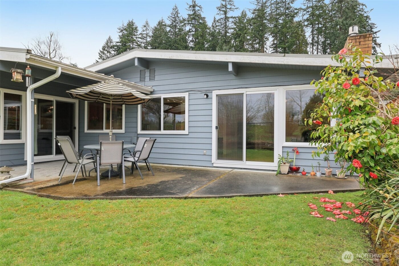 616 109th Avenue SE, Bellevue, WA 98004-6338