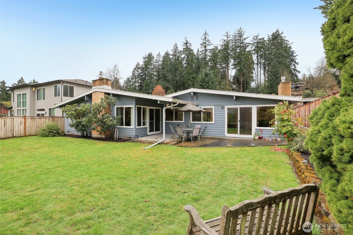 616 109th Avenue SE, Bellevue, WA 98004-6338