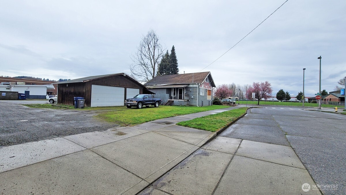 504 W Main St. W, Auburn, WA 98001