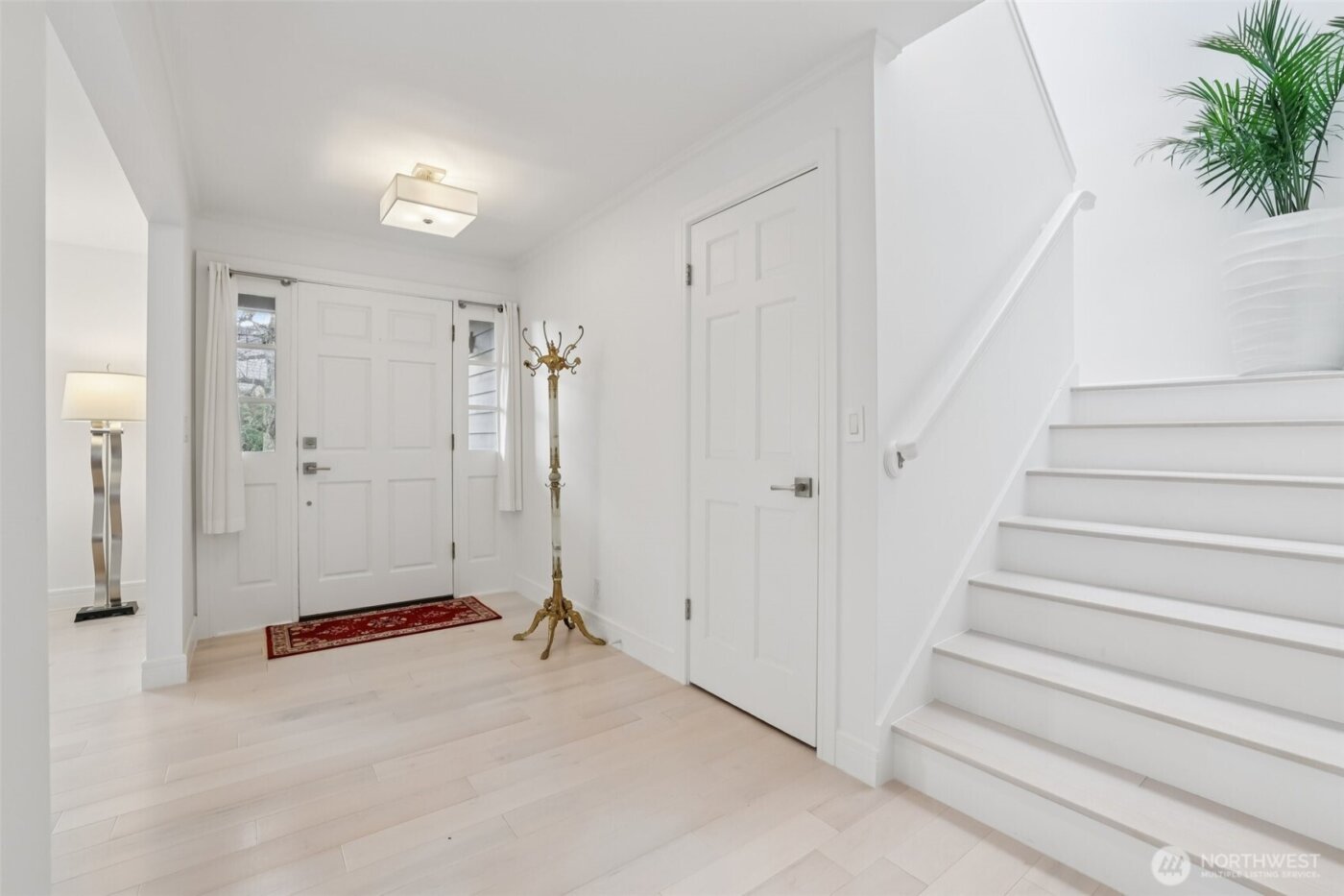 15732 111th Avenue NE, Bothell, WA 98011-6222