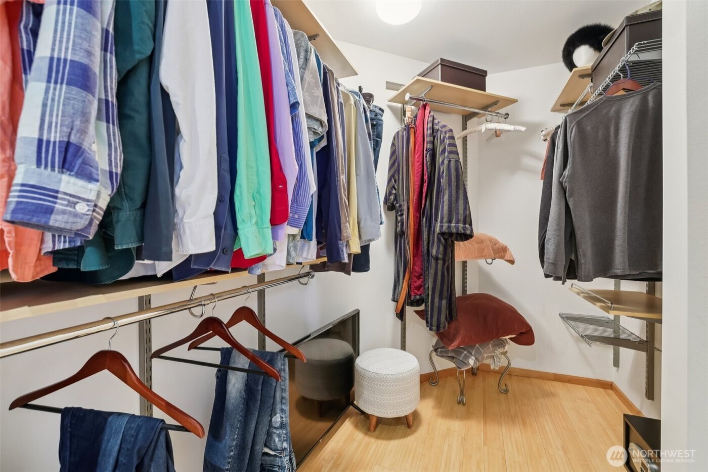 15732 111th Avenue NE, Bothell, WA 98011-6222