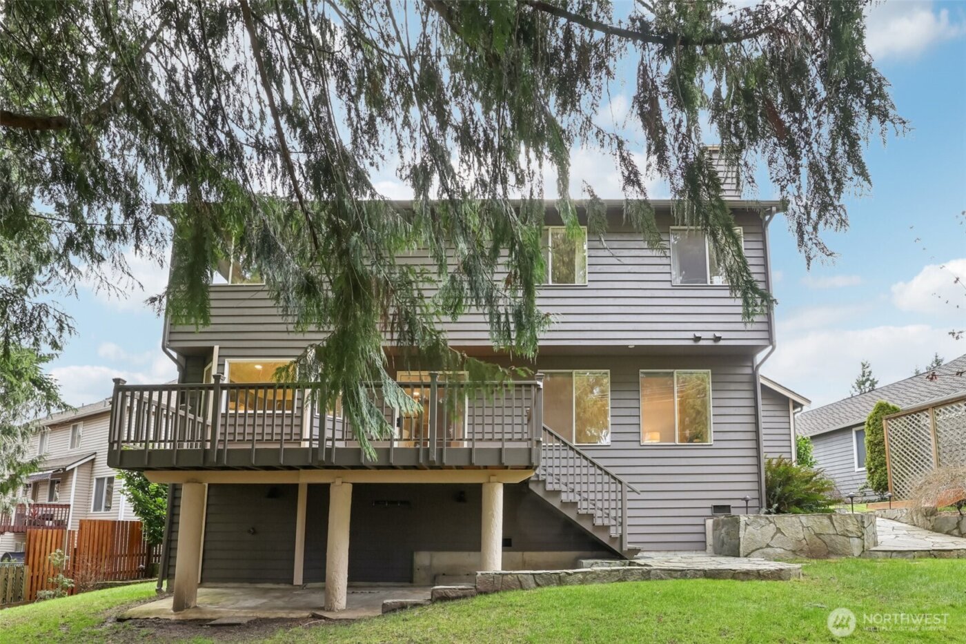 15732 111th Avenue NE, Bothell, WA 98011-6222