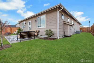 385 Bruhn Lane N, Enumclaw, WA 98022 - Photo 24