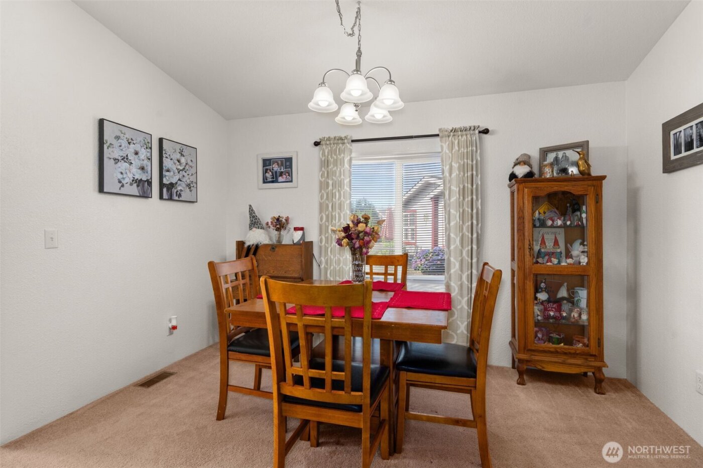 4 Christmas Tree Lane , Shelton, WA 98584