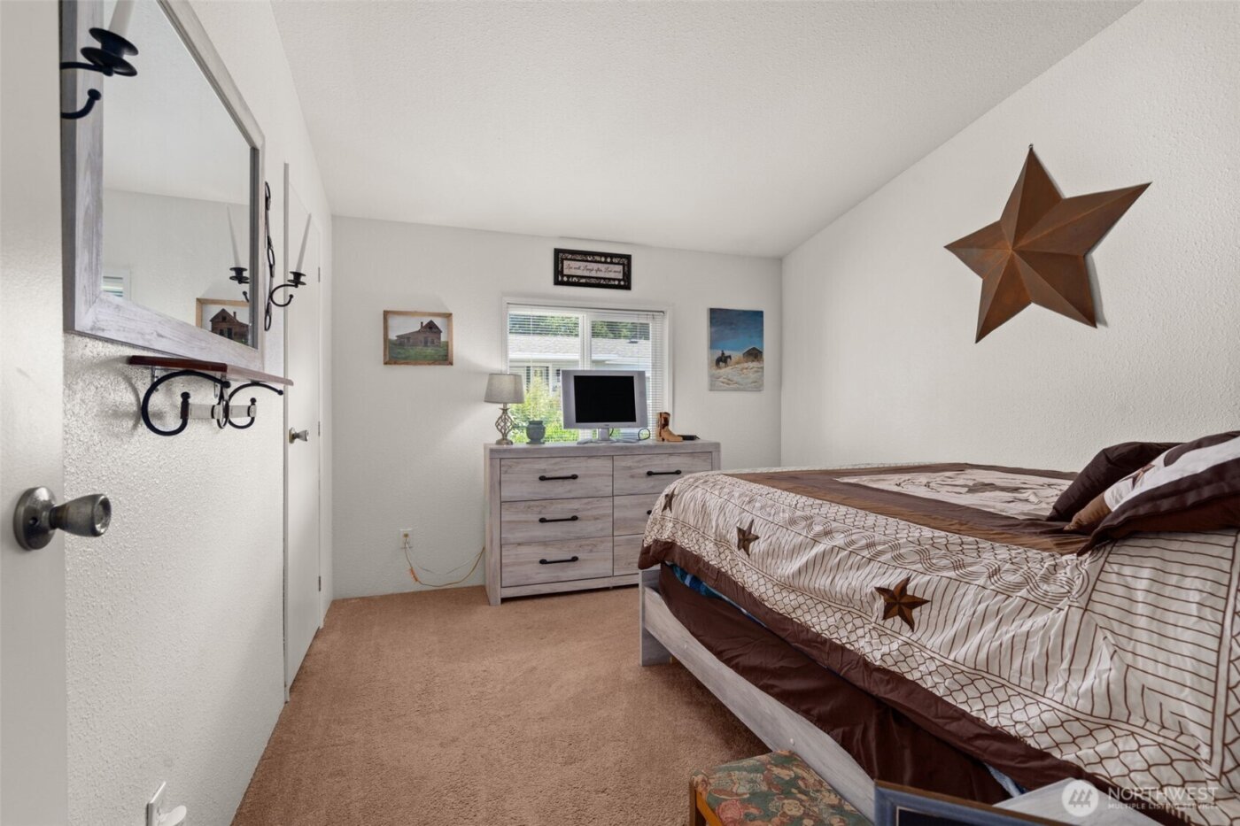 4 Christmas Tree Lane , Shelton, WA 98584