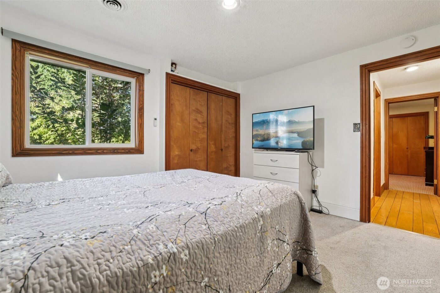 42102 264th Avenue SE, Enumclaw, WA 98022