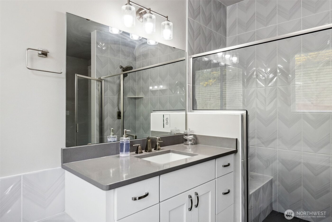 9844 Prospect Place , Gig Harbor, WA 98332-7931