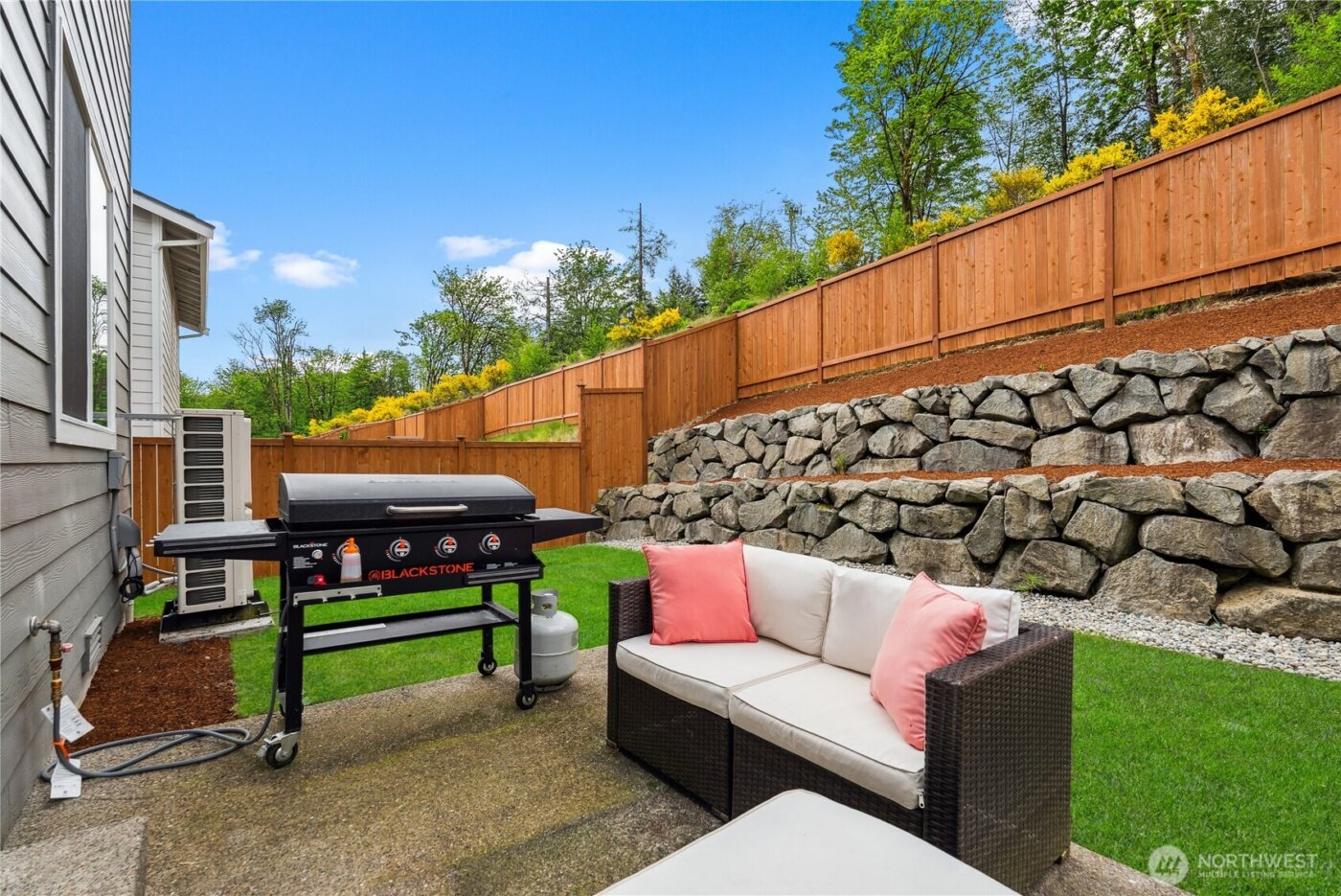 9844 Prospect Place , Gig Harbor, WA 98332-7931