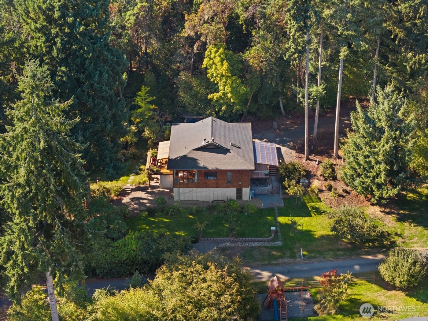 1130 Queets Drive , Fox Island, WA 98333