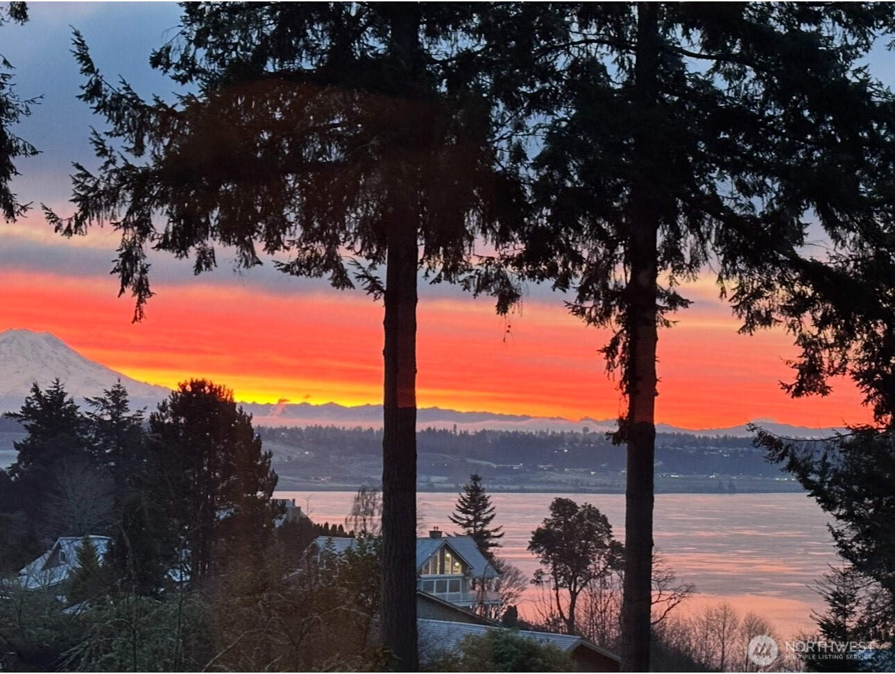 1130 Queets Drive , Fox Island, WA 98333