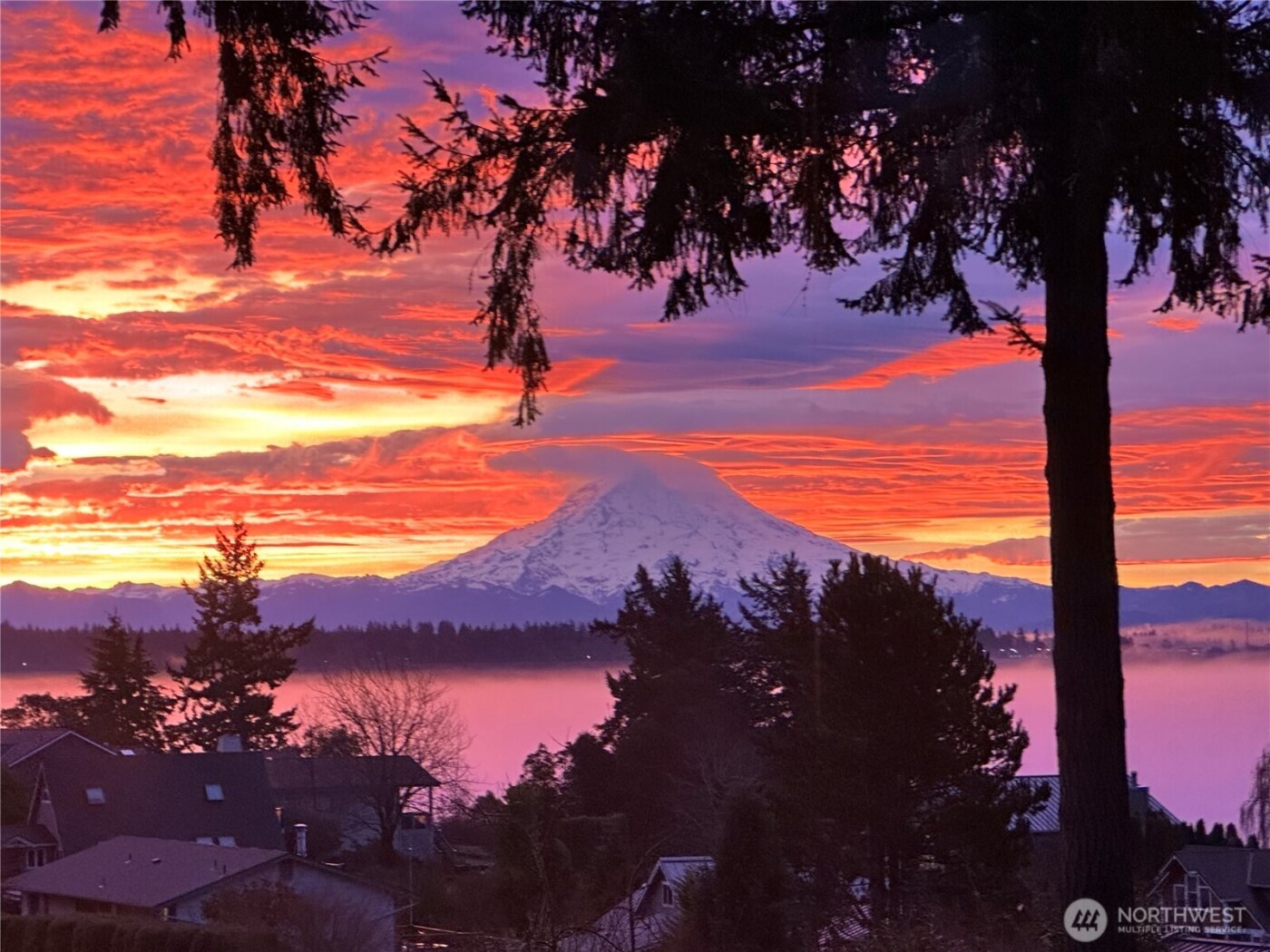 1130 Queets Drive , Fox Island, WA 98333