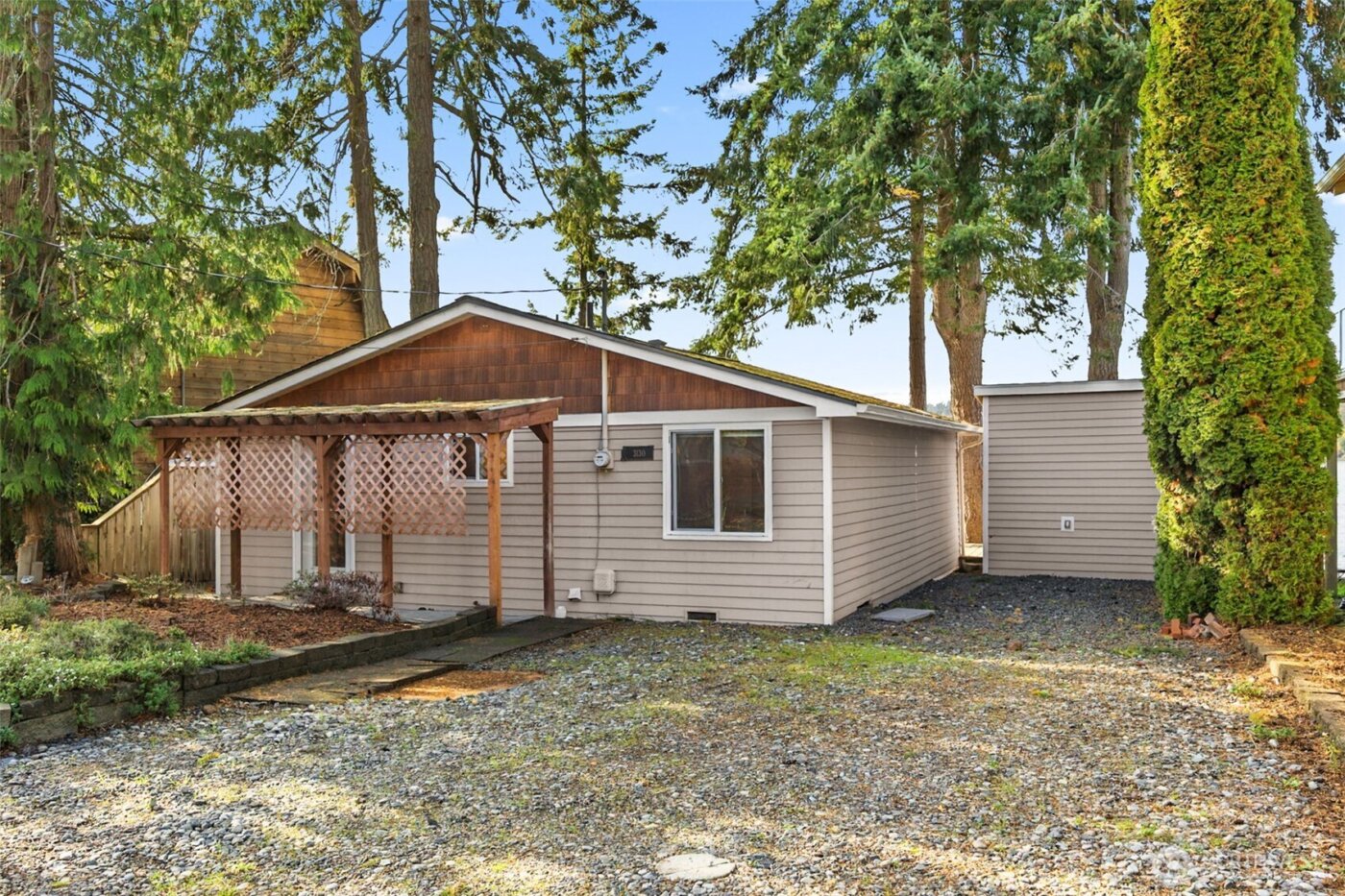 3130 Steamboat Island Road NW, Olympia, WA 98502