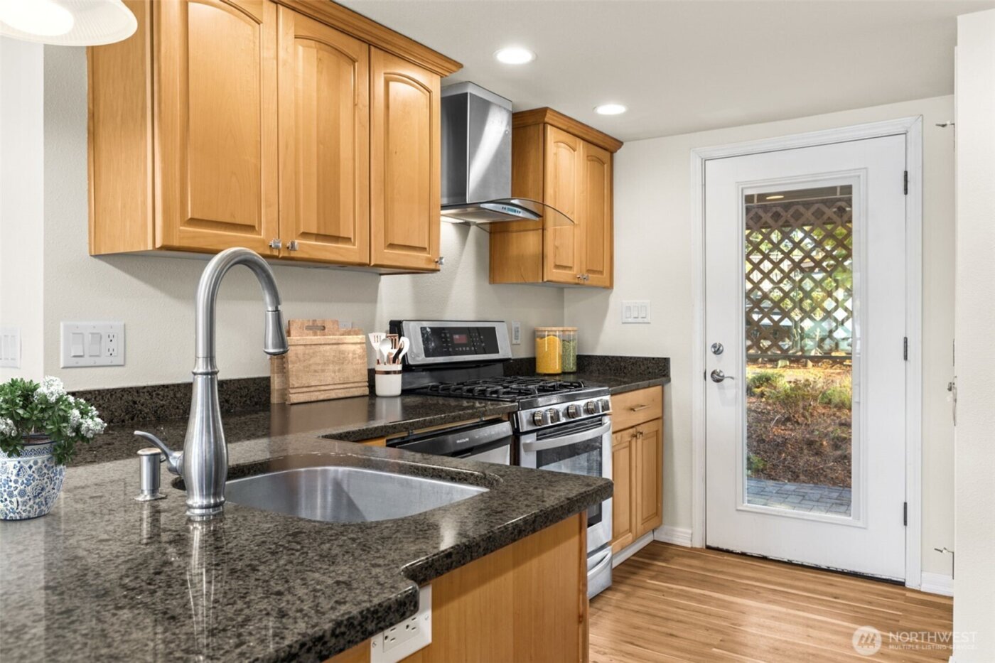 3130 Steamboat Island Road NW, Olympia, WA 98502