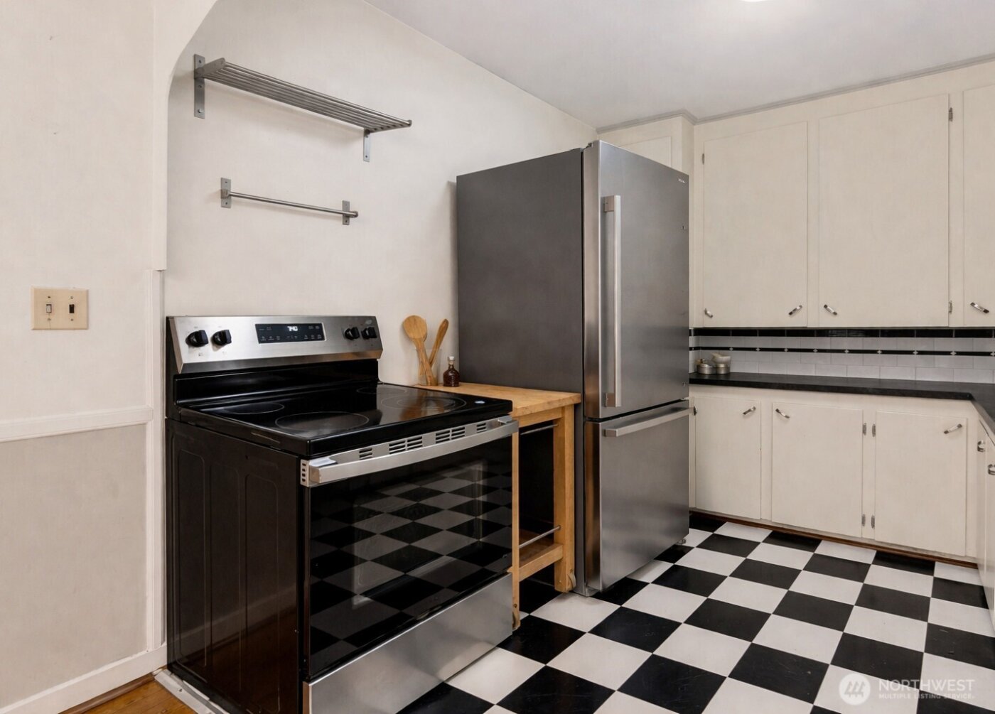 1623 Taylor Avenue N #204, Seattle, WA 98109