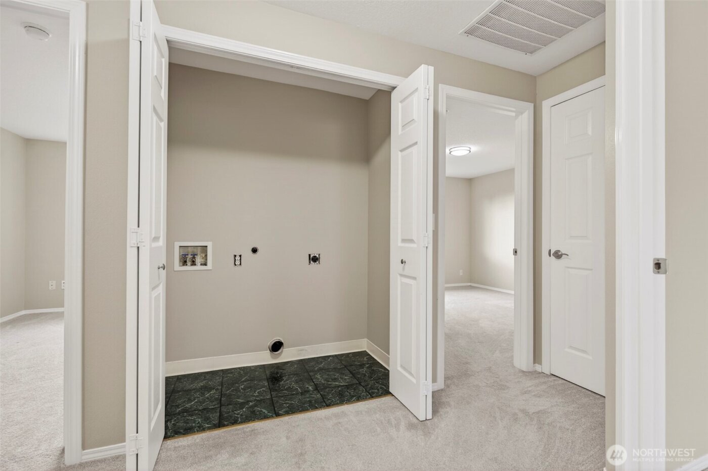 719 NW 21st Avenue , Battle Ground, WA 98604