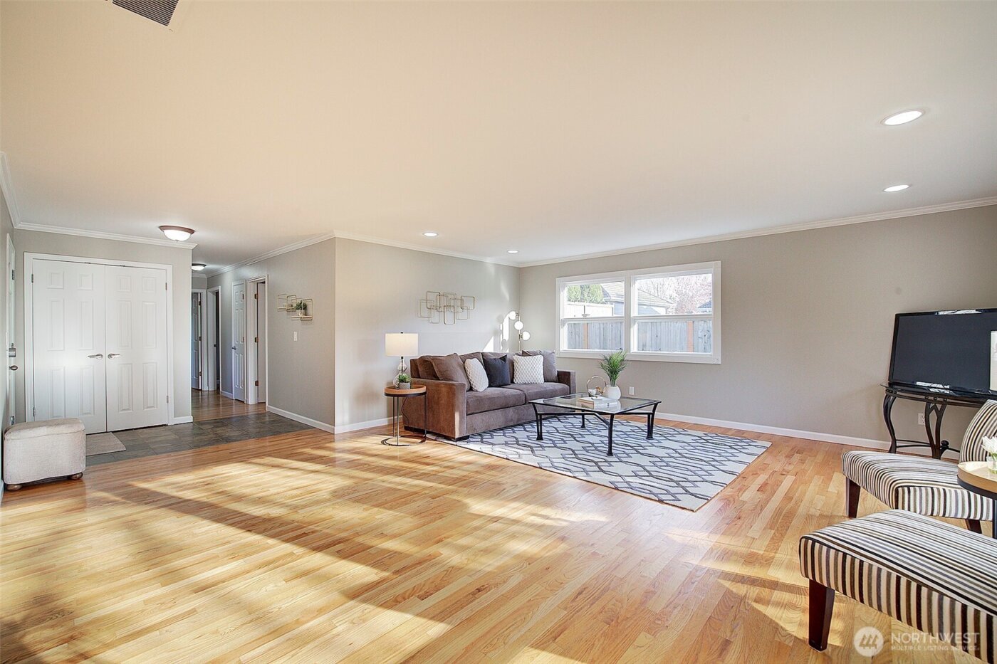 15023 Simonds Road NE, Kenmore, WA 98028