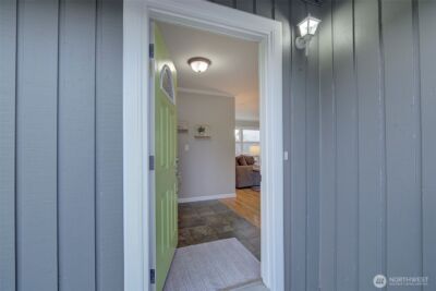 15023 Simonds Road NE, Kenmore, WA 98028 - Photo 2